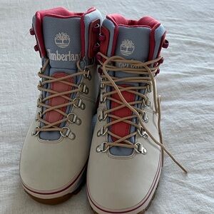 Brand NEW !!! Timberland Women's Winter Boots - Cream and coral/ pinkish